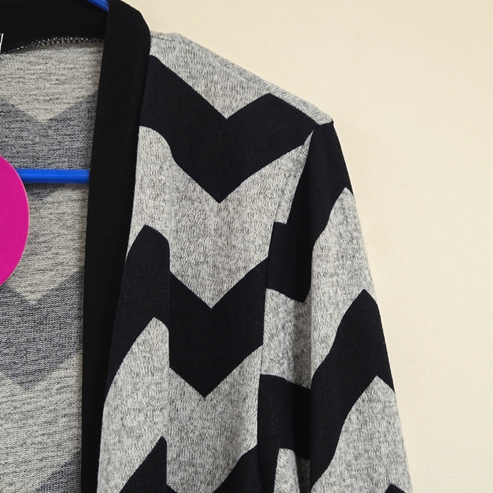 Halife Snap Closure Long Cardigan - Picture 6 of 10